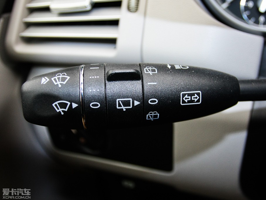 2011YR R 350 4MATIC