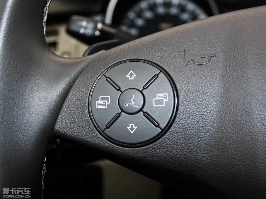 2011YR(j) R 350 4MATIC