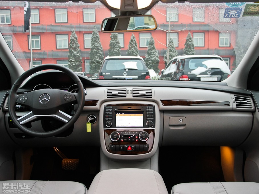 2011YR(j) R 350 4MATIC