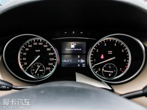 奔馳2011款奔馳R級