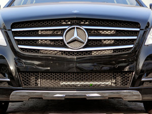 2011R 300 ̄(w) оW(wng)