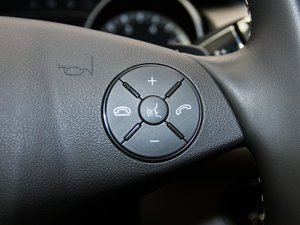 2011R 350 4MATIC п؅^