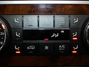 2011R 350 4MATIC п؅^