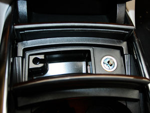 2011R 350 4MATIC п؅^