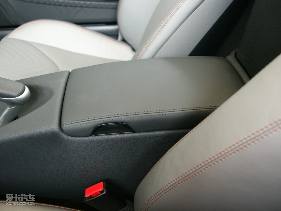 2010YSLK SLK 200K Grand Edition