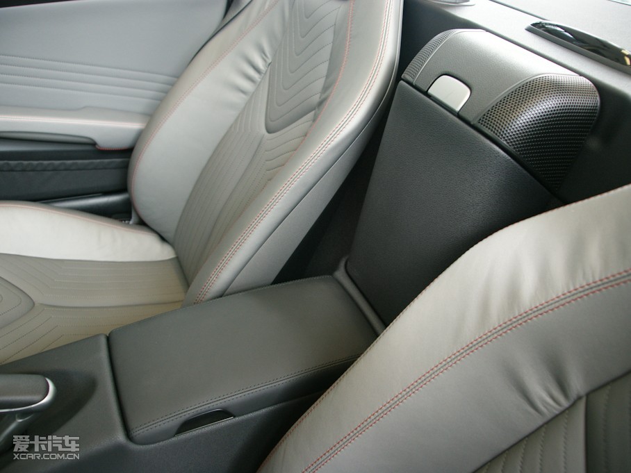 2010YSLK SLK 200K Grand Edition