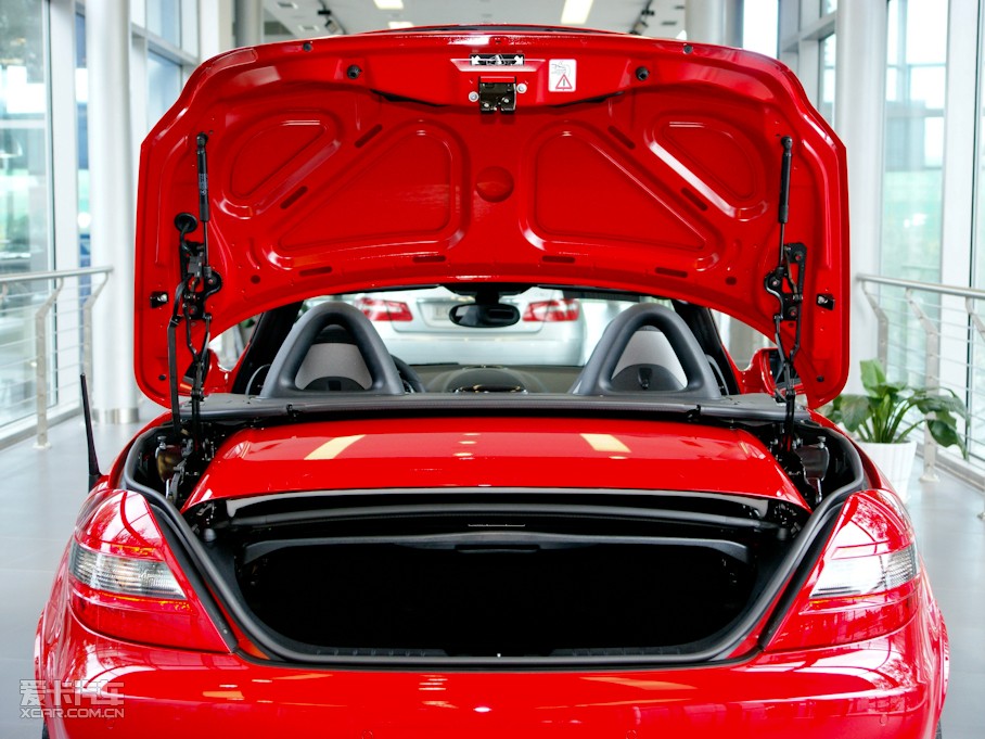 2010YSLK SLK 200K