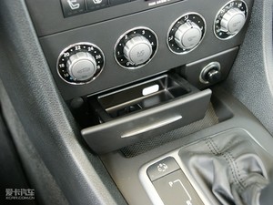 2010SLK 200K Grand Edition п؅^