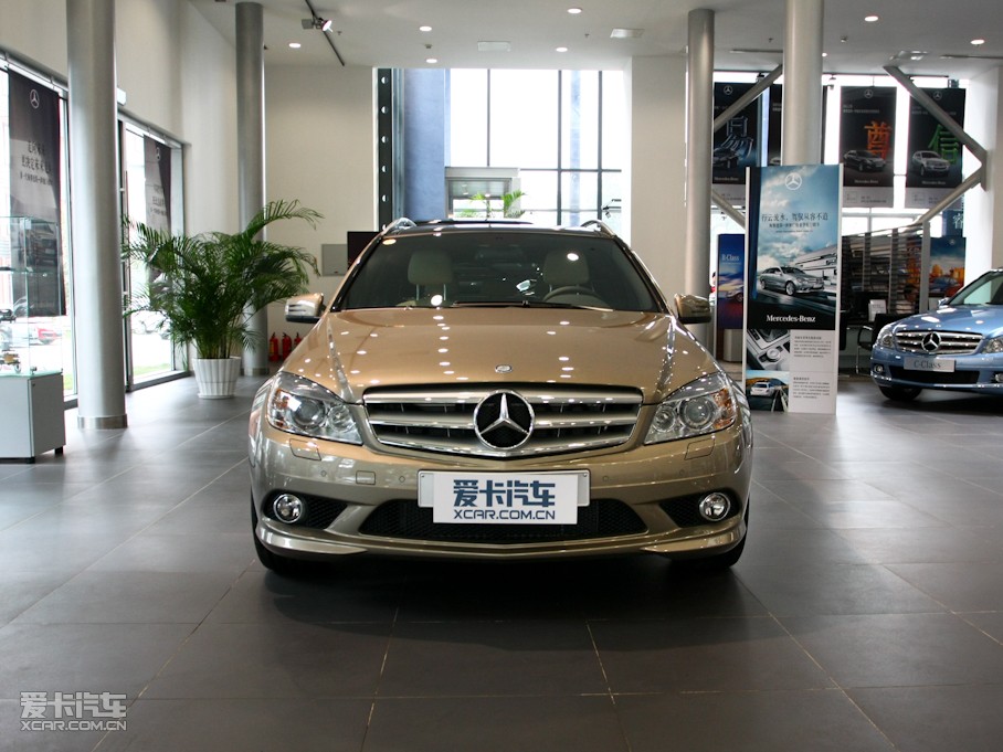 2010YC(M) C 300