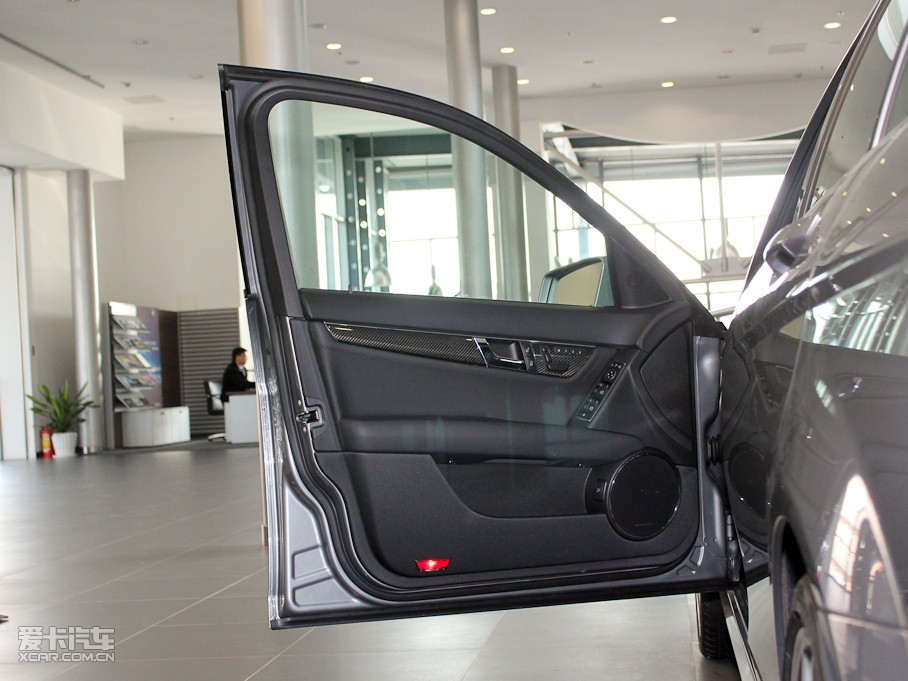 2010YCAMG AMG C 63 ܰ