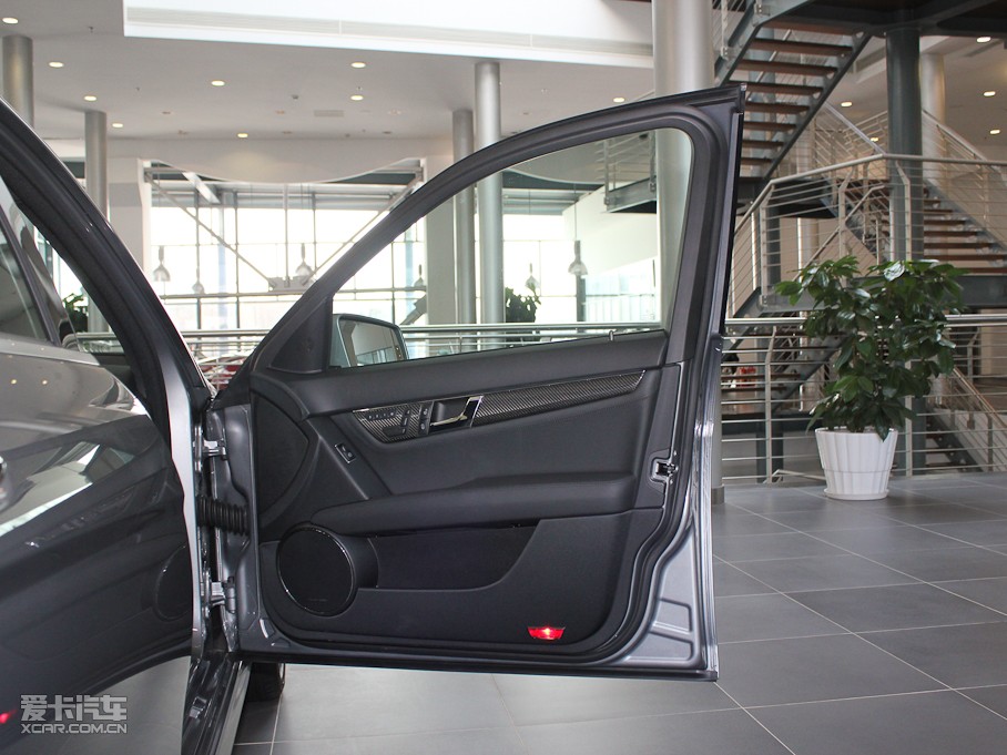 2010YCAMG AMG C 63 ܰ