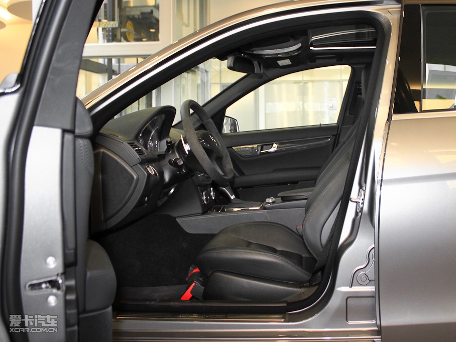 2010YCAMG AMG C 63 ܰ