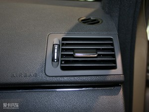 2010款C 300 中控区