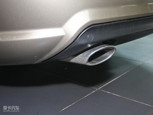 2010款C 300 排气管
