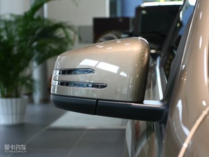 2010款C 300 细节外观