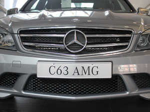 2010AMG C 63 ܰ оW
