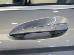 2010AMG C 63 ܰ (ji)^