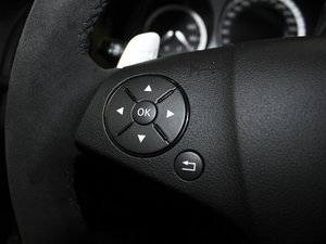 2010AMG C 63 ܰ п؅^