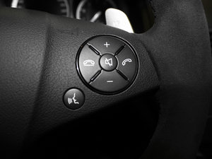 2010AMG C 63 ܰ п؅^