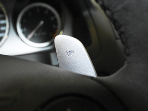 2010AMG C 63 ܰ п؅^