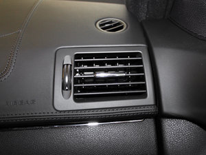 2010AMG C 63 ܰ п؅^