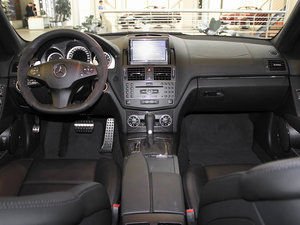 2010AMG C 63 ܰ п؅^