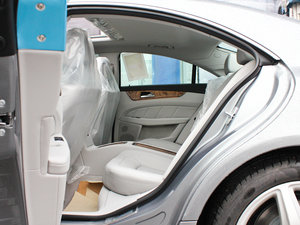 2012款CLS 350 豪华型 后排空间