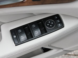 2012款CLS 350 豪华型 主驾车窗控制区	
