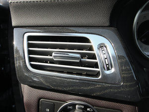 2012CLS 300 CGI п؅^