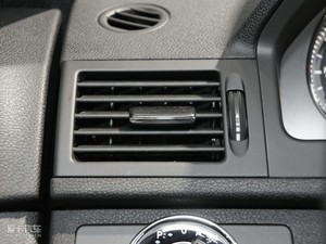 2010款C 300 中控区