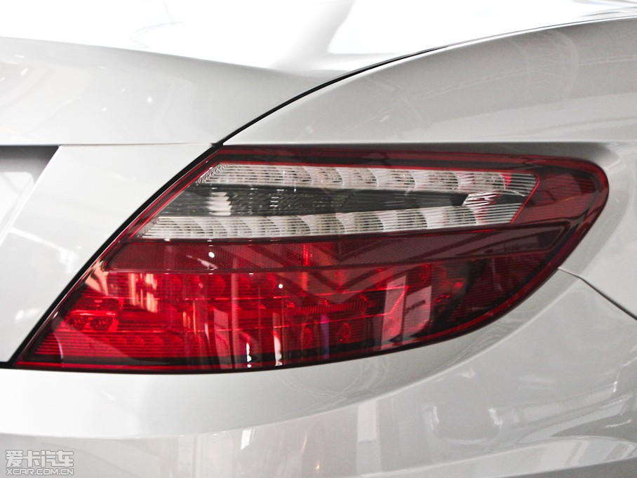 2011YSLK SLK 200 A\