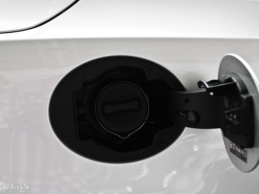 2011YSLK SLK 200 A\