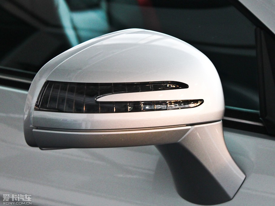 2011YSLK SLK 200 A\