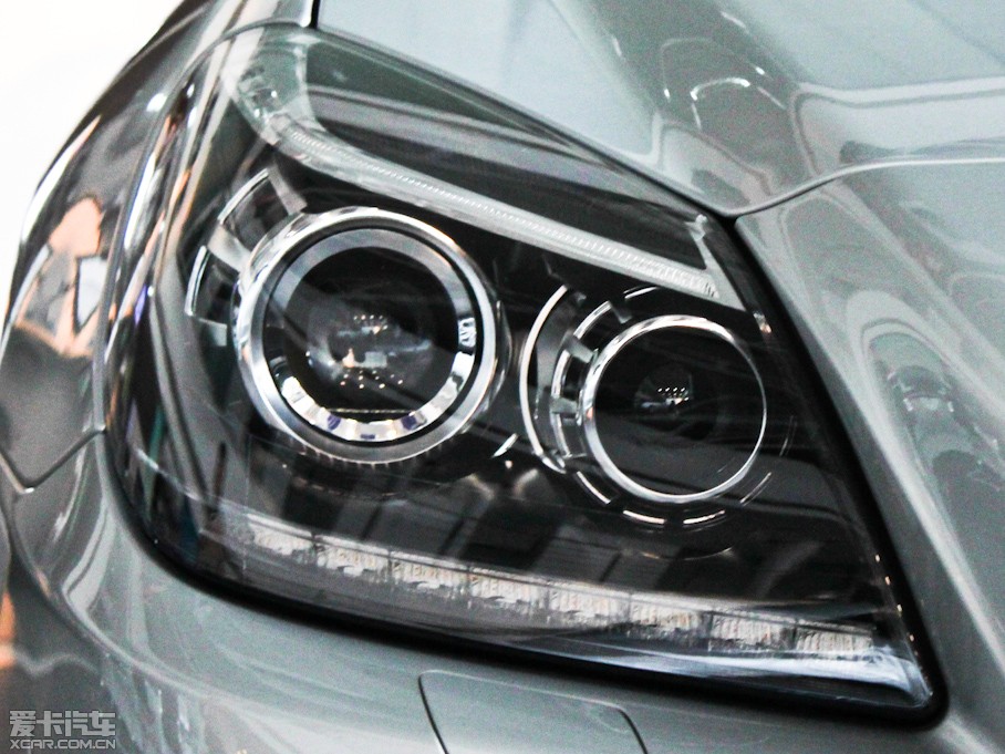 2011YSLK SLK 200 A\