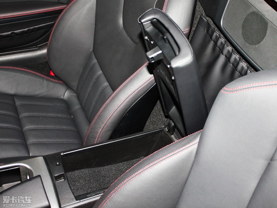 2011YSLK SLK 200 A\