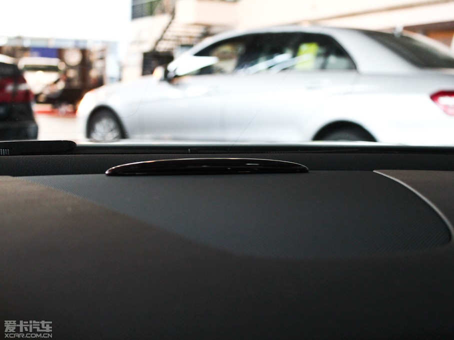 2011YSLK SLK 200 A\