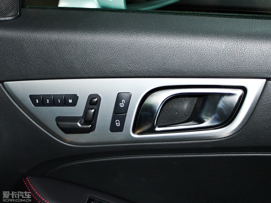 2011YSLK SLK 200 A\