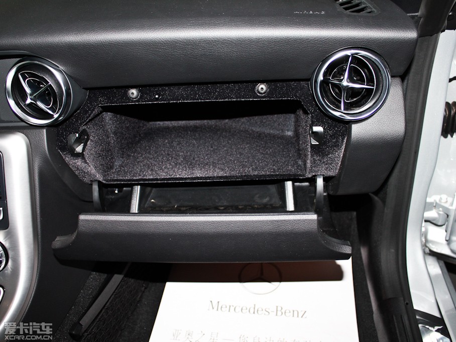 2011YSLK SLK 200 A\