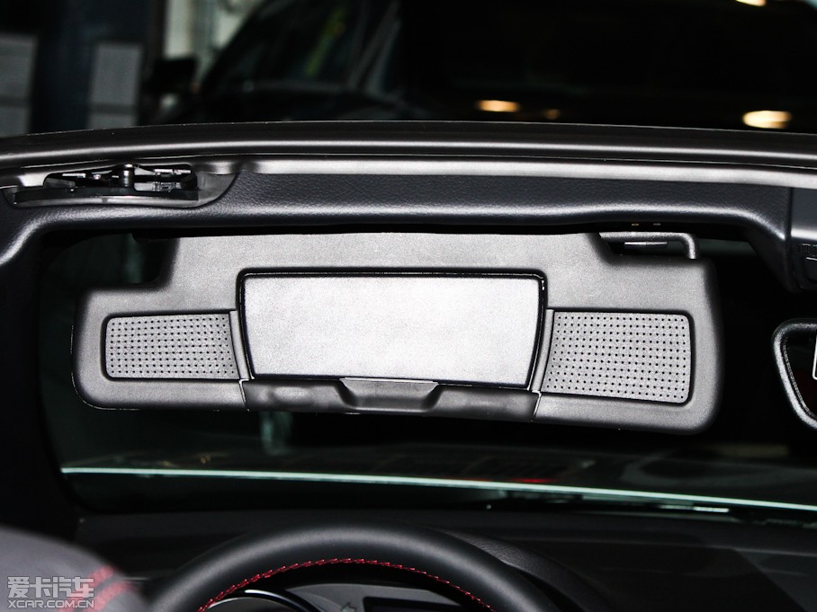 2011YSLK SLK 200 A\