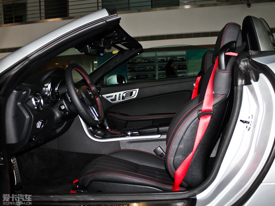 2011YSLK SLK 200 A\