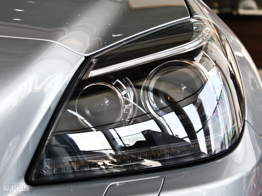 2011YSLK SLK 200 A\