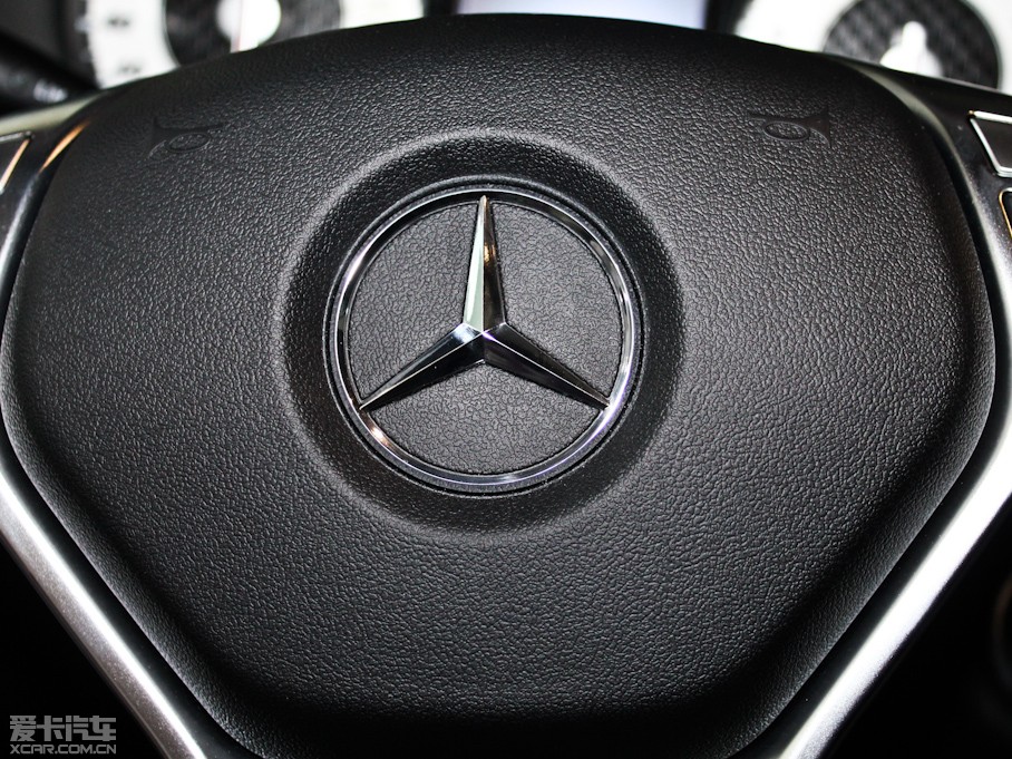 2011YSLK SLK 200 A\