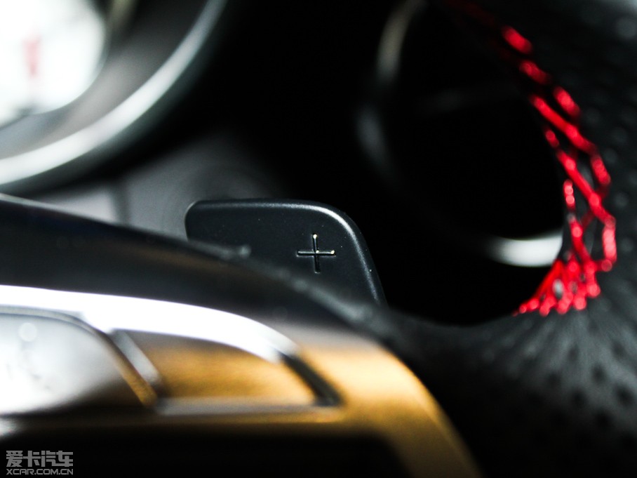 2011YSLK SLK 200 A\