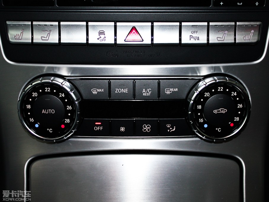 2011YSLK SLK 200 A\