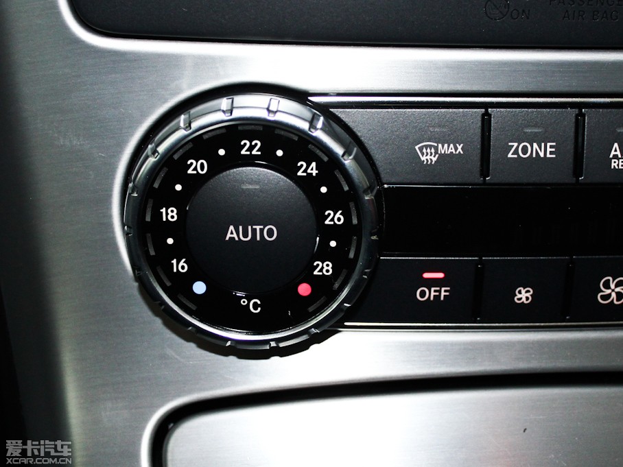 2011YSLK SLK 200 A\