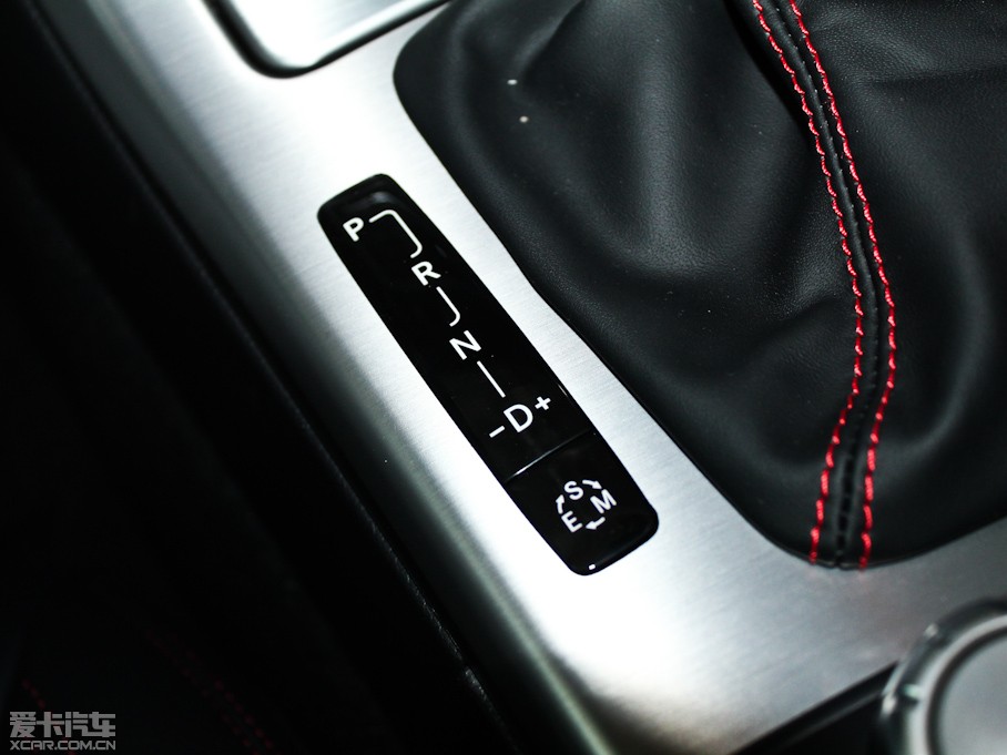 2011YSLK SLK 200 A\