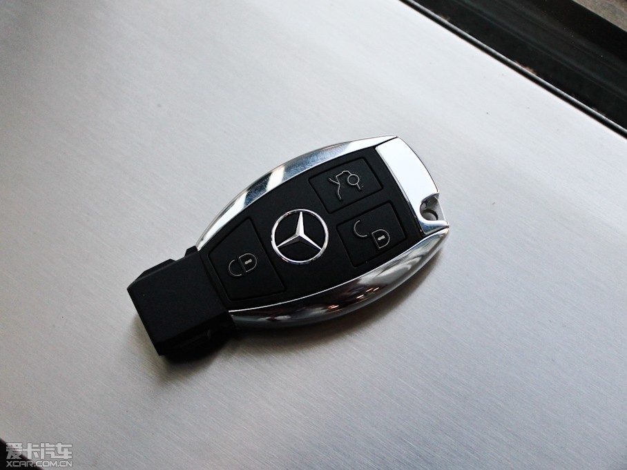 2011YSLK SLK 200 A\