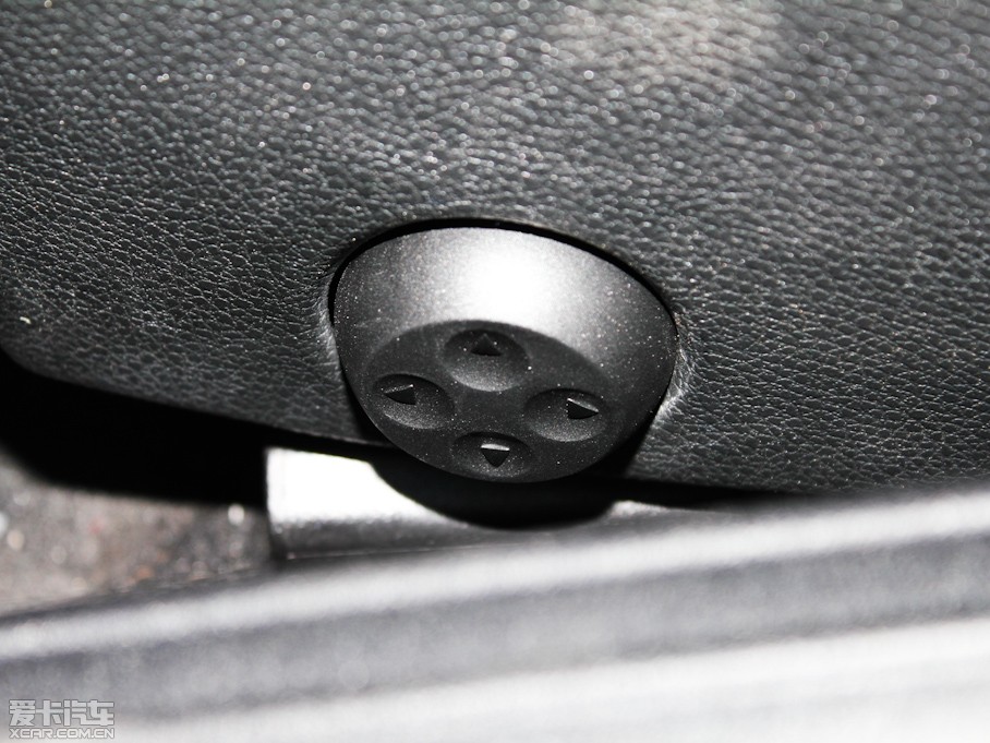 2011YSLK SLK 200 A\