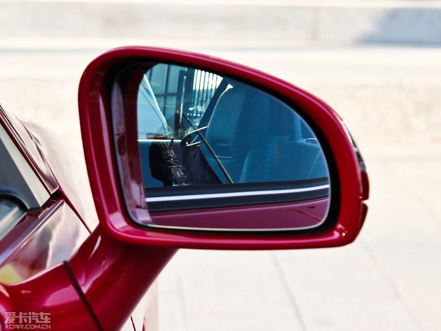 2011YSLK SLK 200 r