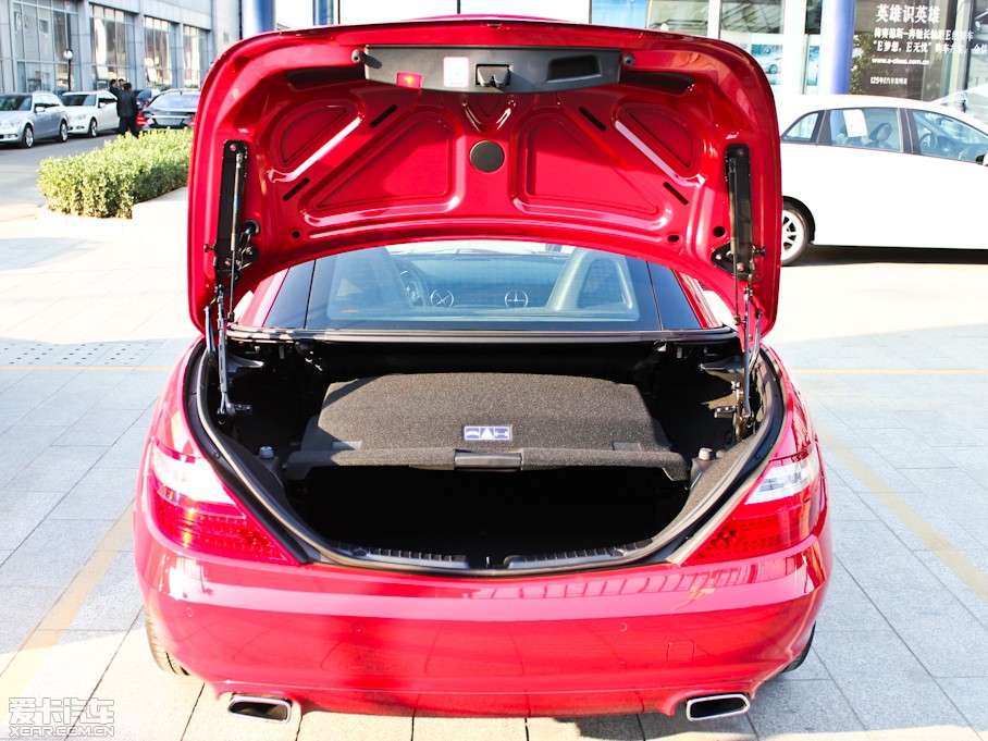 2011YSLK SLK 200 r